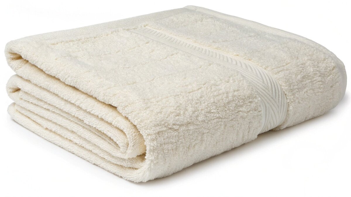 Close-up of Long-Staple Cotton Fibers A close-up image showing the fine, long fibers of a premium cotton towel